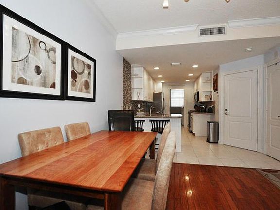 3rd image of 260 Fortuna Dr