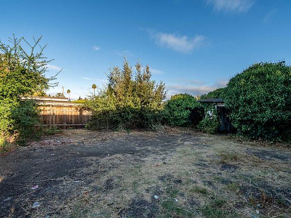 3rd image of 309 N Sunnyvale Ave