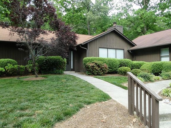3rd image of 2513 Cottage Pl #A