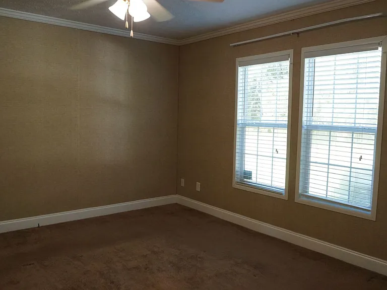3876 Rowell Rd — Photo 23