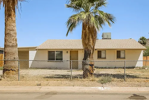 1614 W Brown St Photo 1