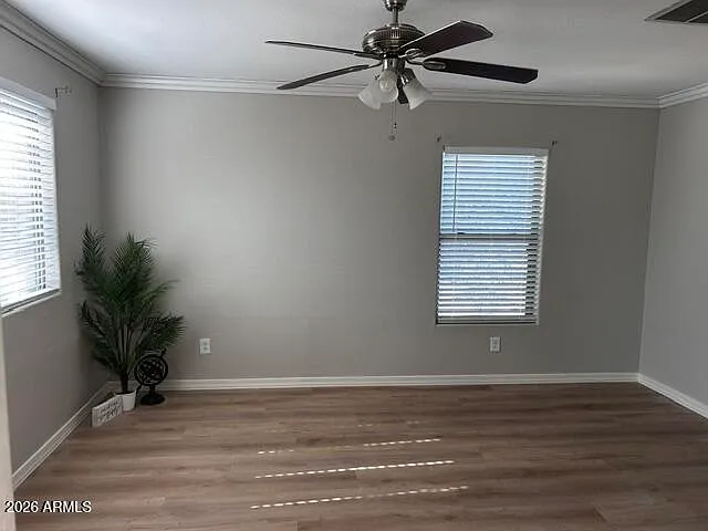 1731 E Elgin St — Photo 17