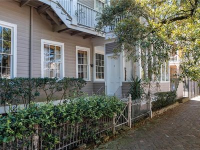 1454 Saint Mary St APT 3, New Orleans, LA, 70130