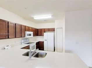 260 NW 109th Ave APT 214, Miami, FL 33172