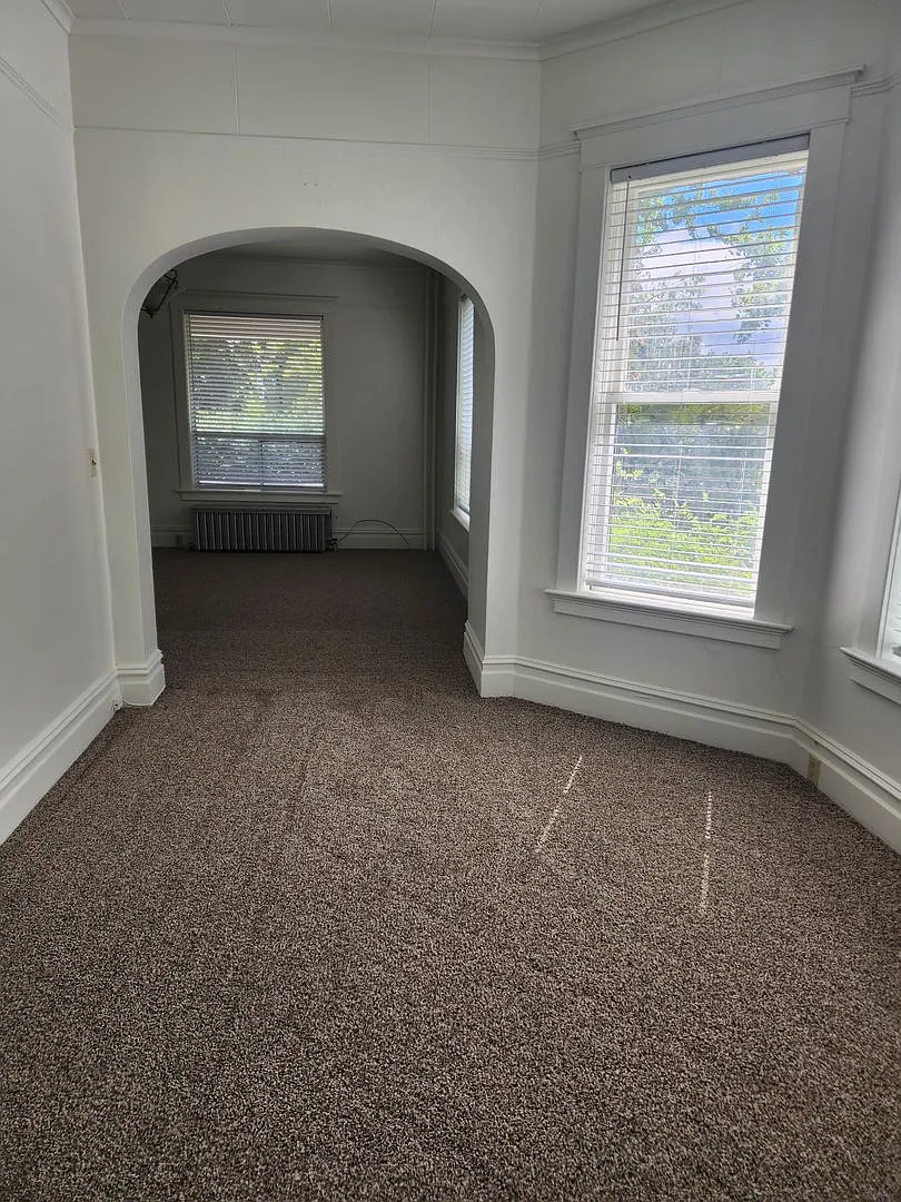 1701 4th Street - door code 7940 — Photo 4
