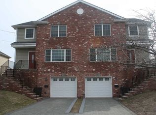 286 Hemlock Ter #288, Teaneck, NJ 07666