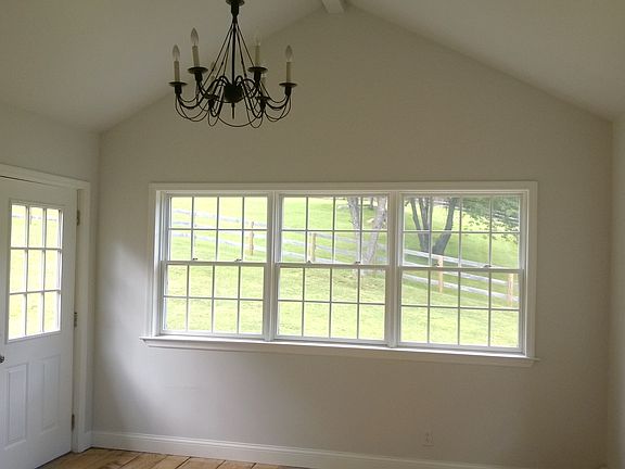 Sunroom/Dining Room