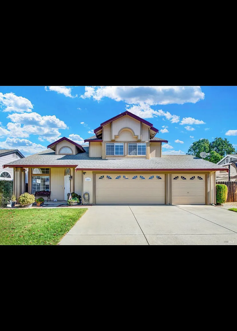 4 bed, 1757 sqft, $3,500 — Photo 1