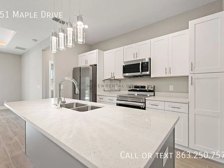151 Maple Dr — Photo 11