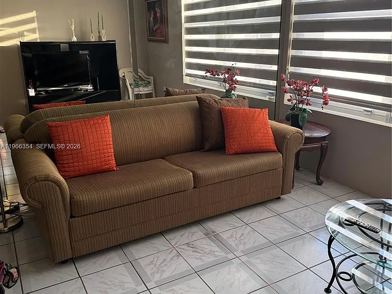 2899 Collins Ave #936 — Photo 39