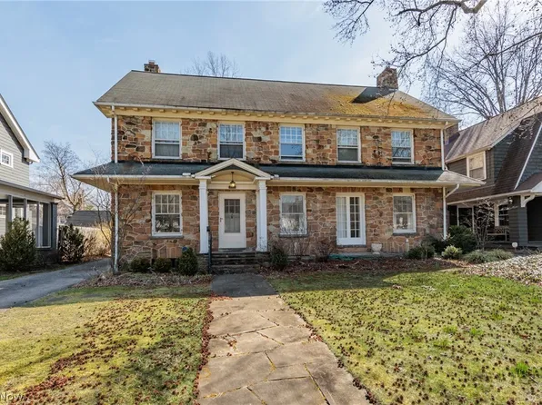 2225 Demington Dr, Cleveland Heights, OH 44106