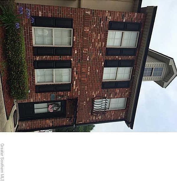 1st image of 4400 Brown St