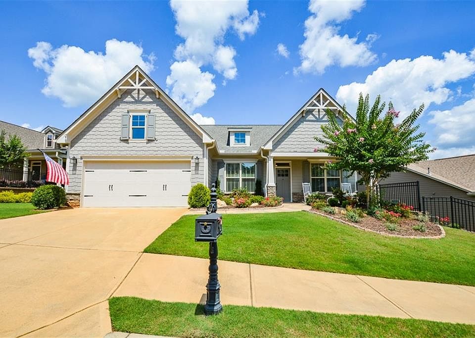 1st image of 432 Canyon Ln