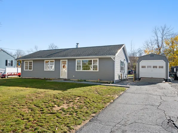 22 Deerfield Road, Waterford, CT 06385