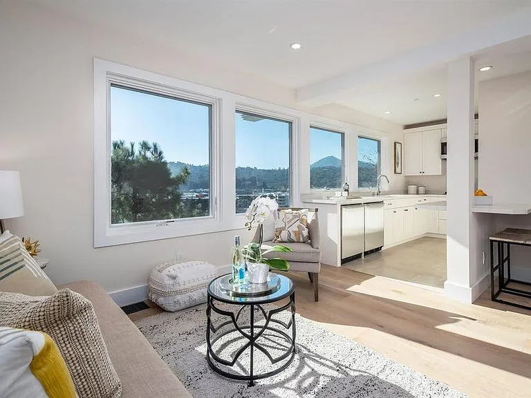 60 Marina Court Dr — Photo 22
