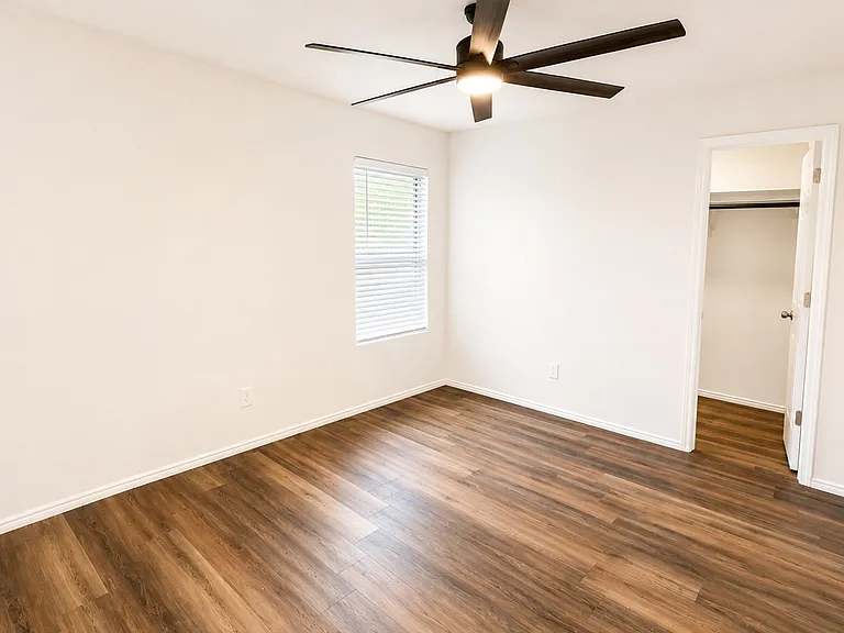 4119 Wintergreen Dr — Photo 4