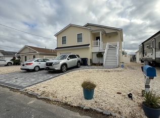 17 W Mullica Rd, Little Egg Harbor, NJ 08087