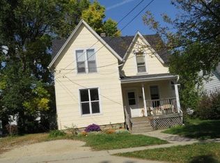 1009 State St, Dekalb, IL 60115