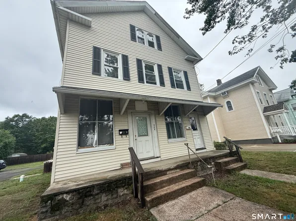 222 N Cherry St, Wallingford, CT 06492