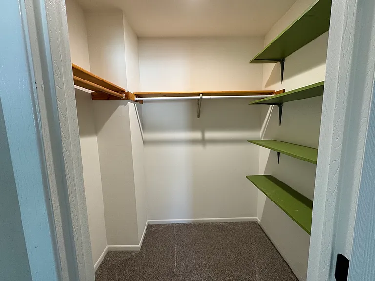 11411 Douglas Ave #C — Photo 19
