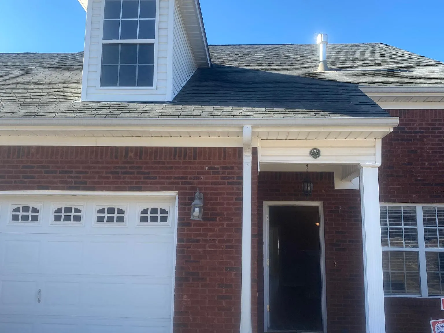 474 Shamrock Dr — Photo 1