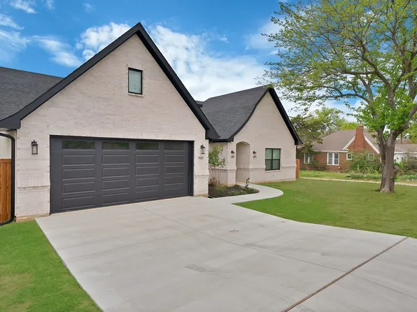 905 N Trinity St, Decatur, TX 76234