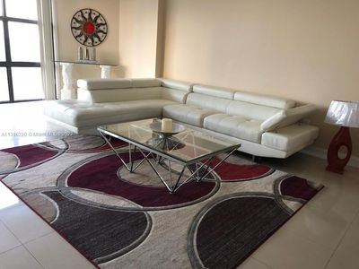 6423 Collins Ave APT 709, Miami Beach, FL, 33141