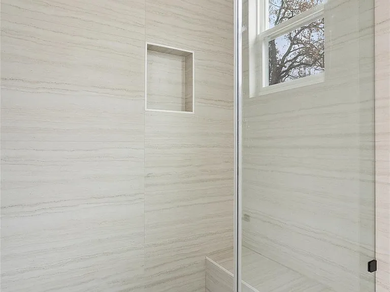 2713 Bristol Dr #2 — Photo 8