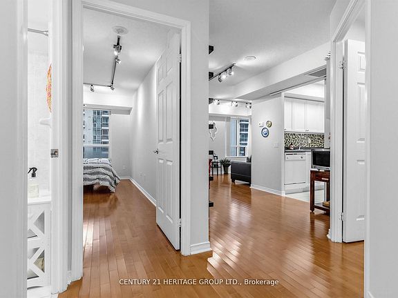 2nd image of 155 Beecroft Rd #815