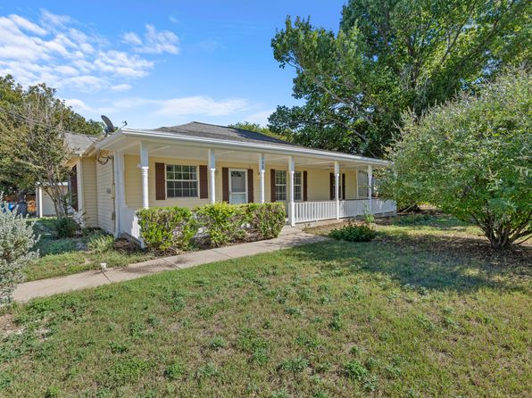 105 Hillcrest Ln