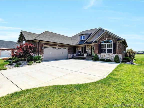 3rd image of 1535 Augusta Parkway