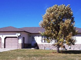 512 Valley View Dr, Torrington, WY 82240
