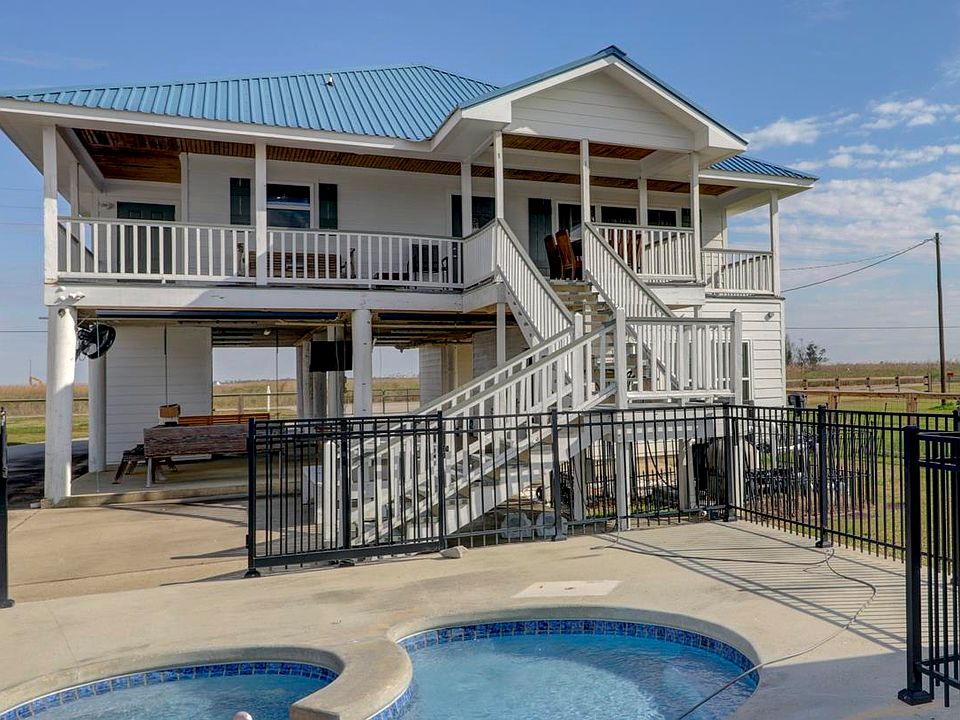 1st image of 9482 Big Lake Rd