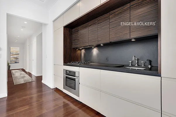 Sold by Engel & Völkers New York City | media 3