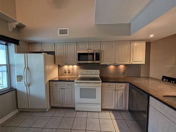 4th image of 2577 Dolly Bay Dr APT 302