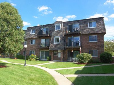 9355 Bay Colony Dr UNIT 509, Des Plaines, IL, 60016