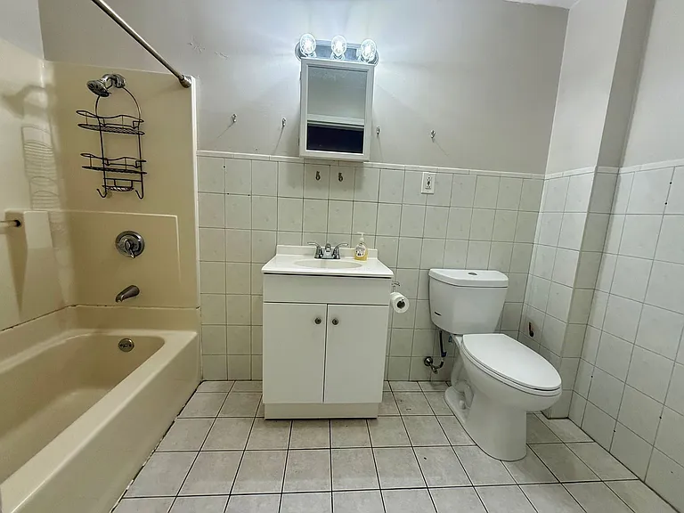 23 Millbury St — Photo 15