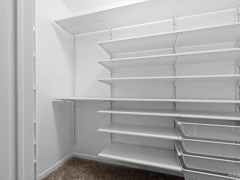 5476 Van Ness Dr — Photo 34
