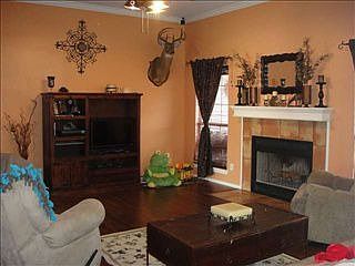 3rd image of 1810 Edgewater Trl
