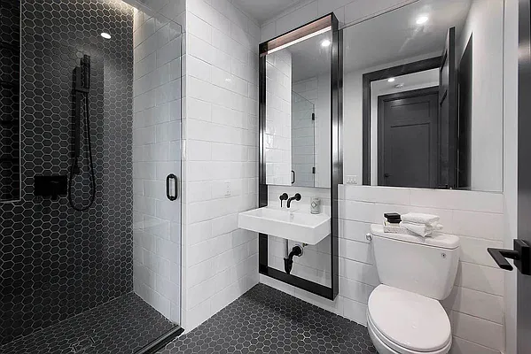 Rented by The KCI Group | media 5