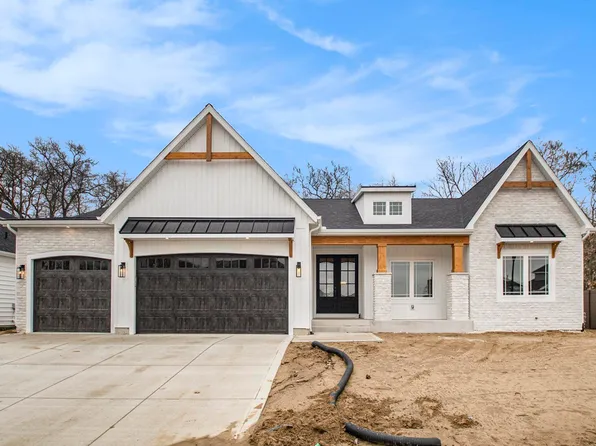 54526 Columbia Bay Nbv95 Dr, Osceola, IN 46561