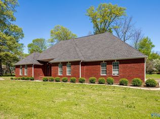 367 Forest Home Dr, Trinity, AL 35673