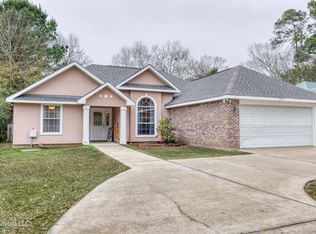 3429 Beach View Dr, Ocean Springs, MS 39564