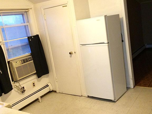 2nd image of 32 Union Ave APT 3