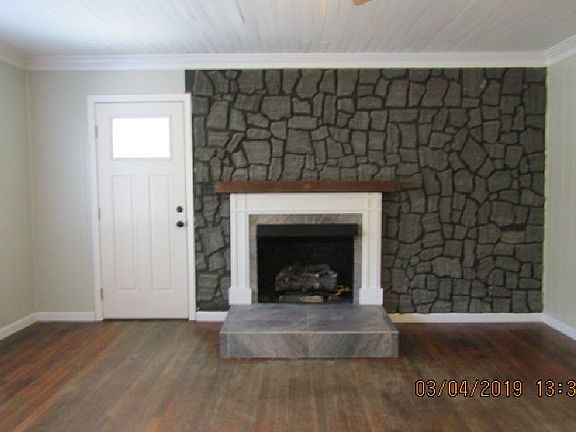 3rd image of 40 Almond Joy Ln