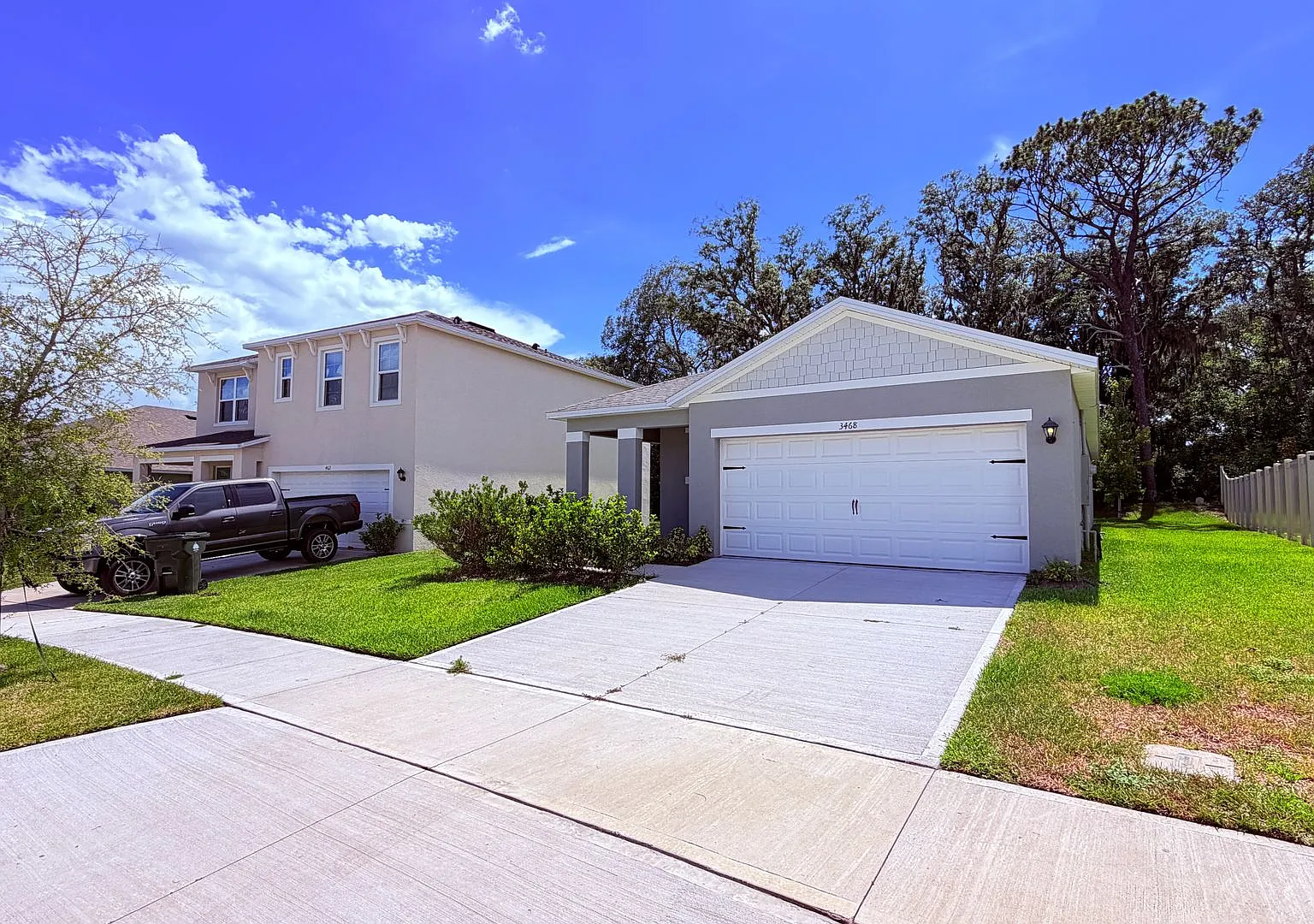!Price Drop! Ocoee 3 Bedroom 2 Bathroom Available Now! — Photo 2