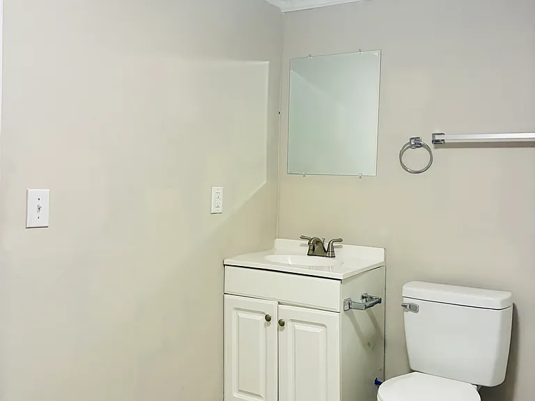 330 D St — Photo 19