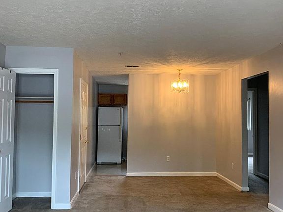 5th image of 22026 Oxford Ct #C7