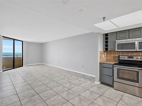 4th image of 6009 Sea Ranch Dr Unit 705