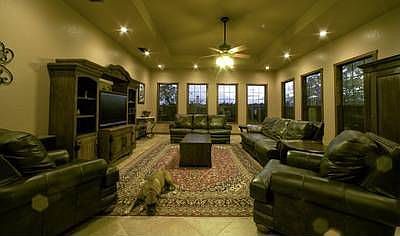 4th image of 111 Sunrise Dr